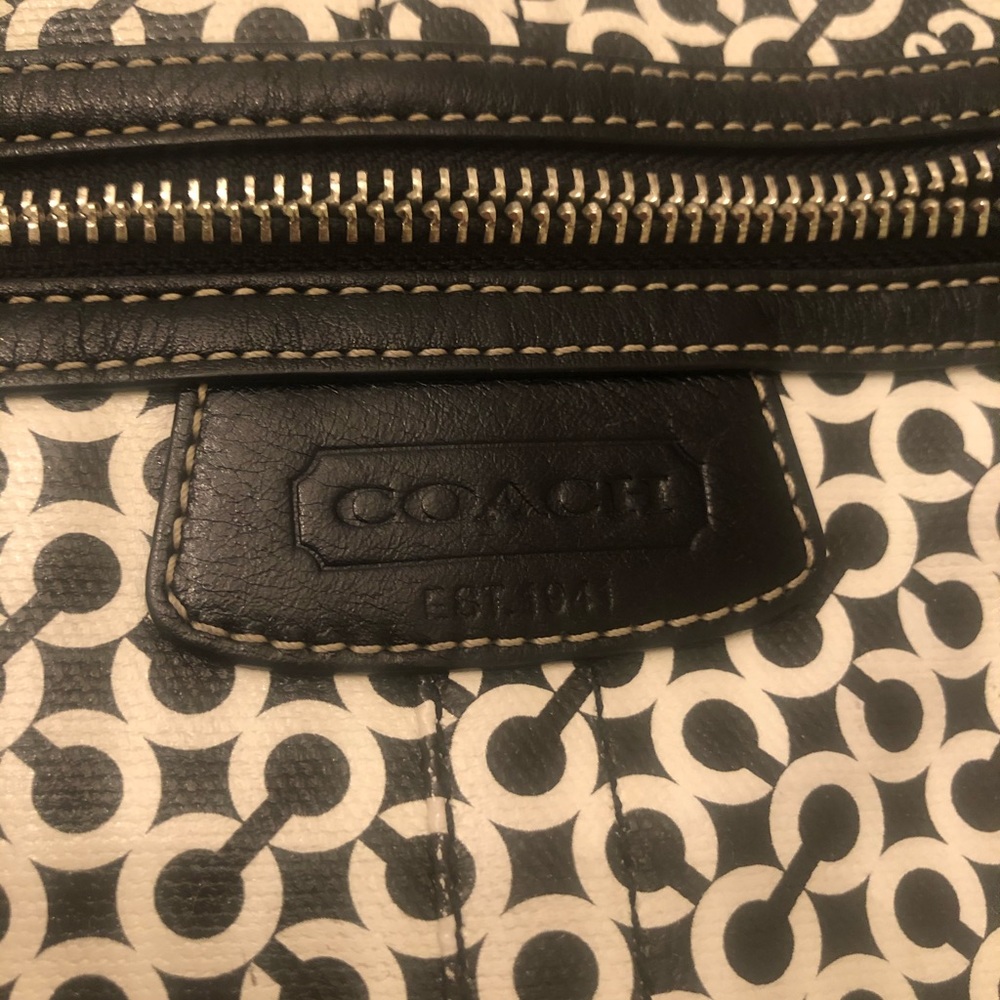 Authentic Coach bag - Picture 3 of 3